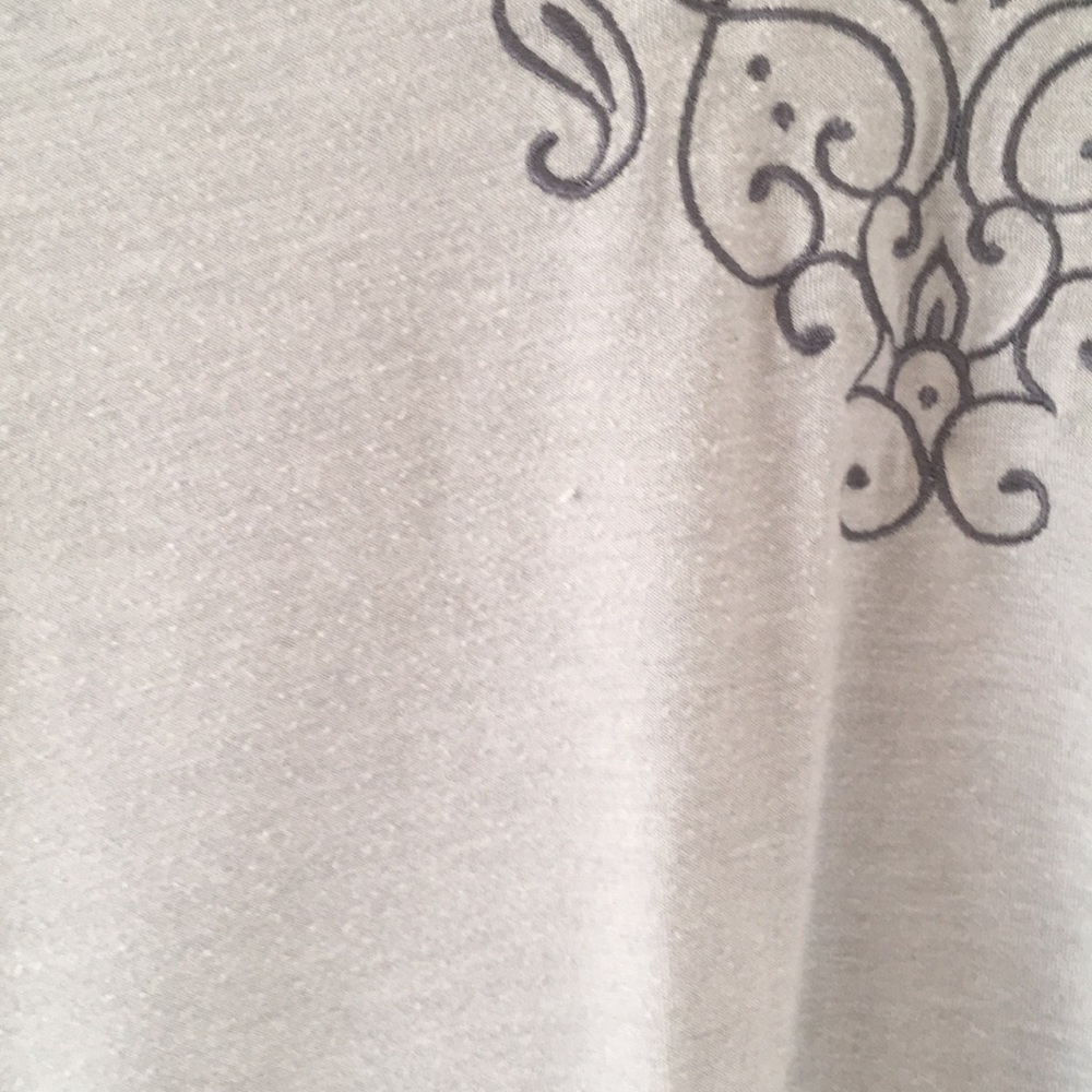 Athleta XS grey shirt with pretty embroidery - Picture 3 of 6